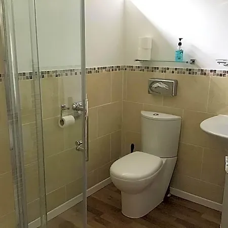 The New 2* York