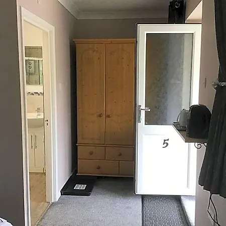 The New Motel 2*